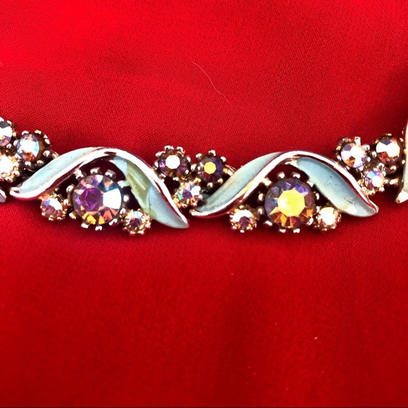 VTG ART Mint Enamel Swirl AB Rhinestone Necklace - Picture 5 of 6